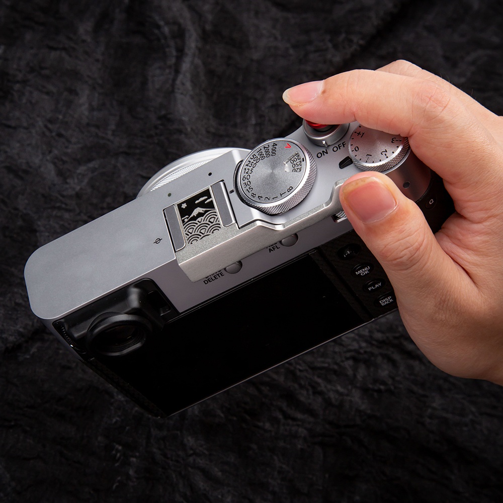 X100VI mejora el agarre para F - Fujifilm Camera X100Vi reseña y precio